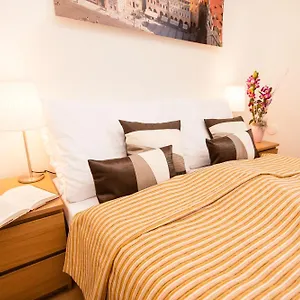 Wenceslas Square Lofts דירה פראג